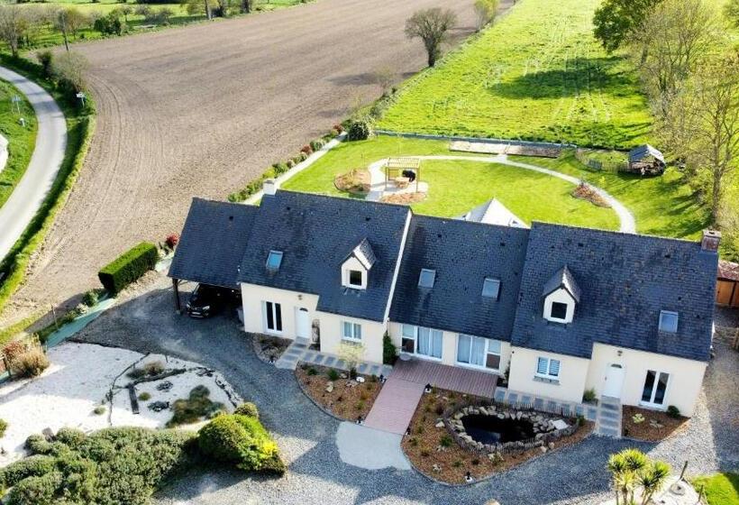 Bed and Breakfast Chambres D Hôtes Chez L Habitant   Bed& Breakfast Homestay