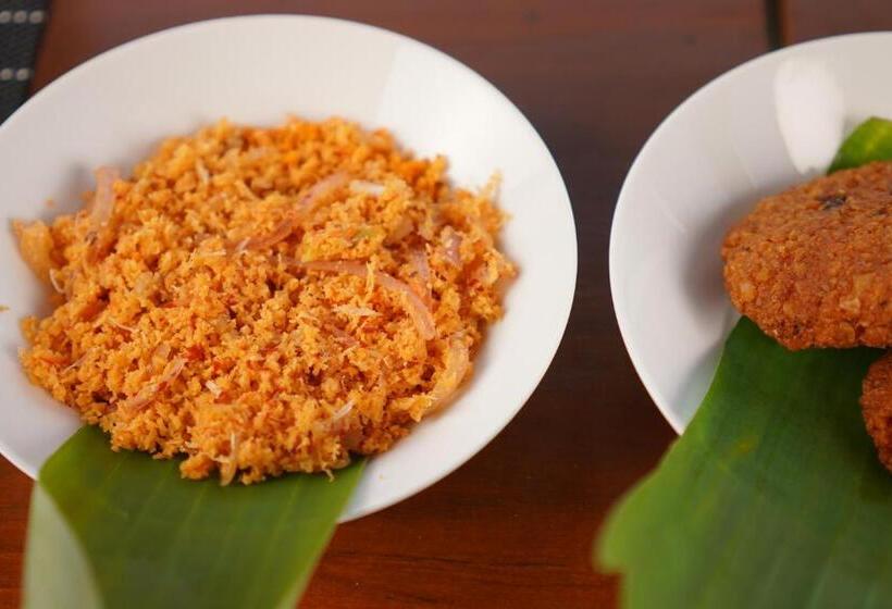 Отель Monaara Leisure   Anuradhapura