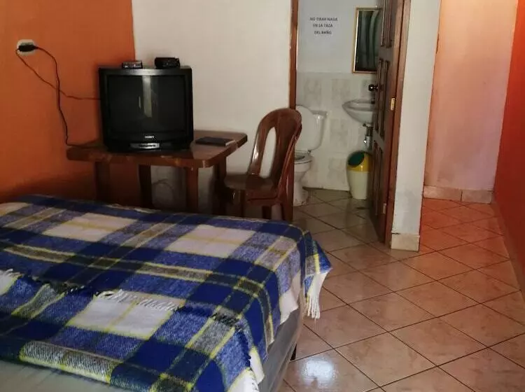 پانسیون Posada El Mesón Xela