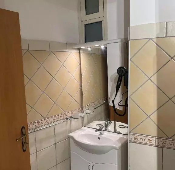 Aamiaismajoitus (B&B) Bed And Relax Il Maniero