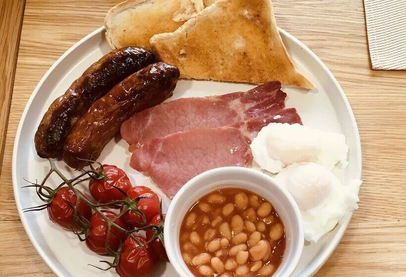 ベッドアンドブレックファースト The Annexe @ Elmbank   Adults Only