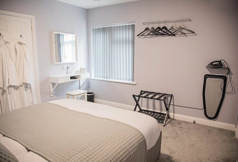 ベッドアンドブレックファースト The Annexe @ Elmbank   Adults Only