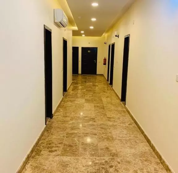 هتل Lova Suites