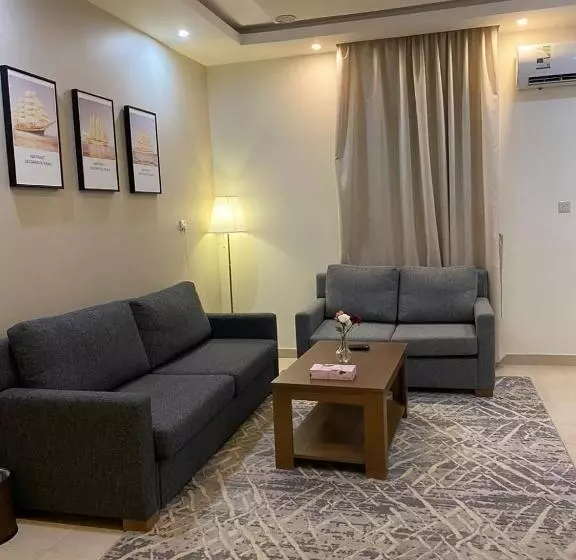 هتل Lova Suites