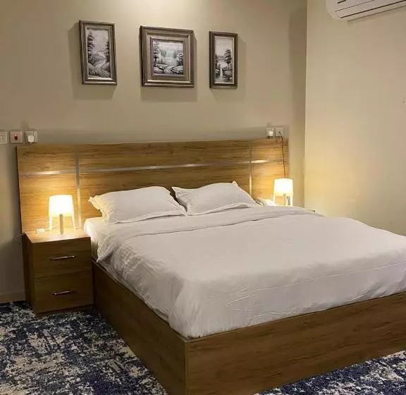 هتل Lova Suites