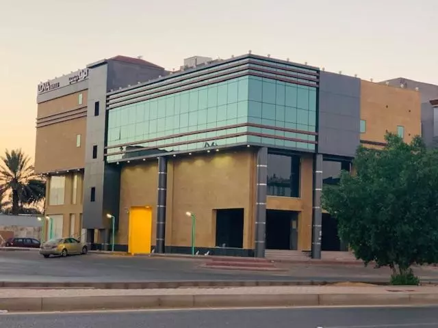 هتل Lova Suites