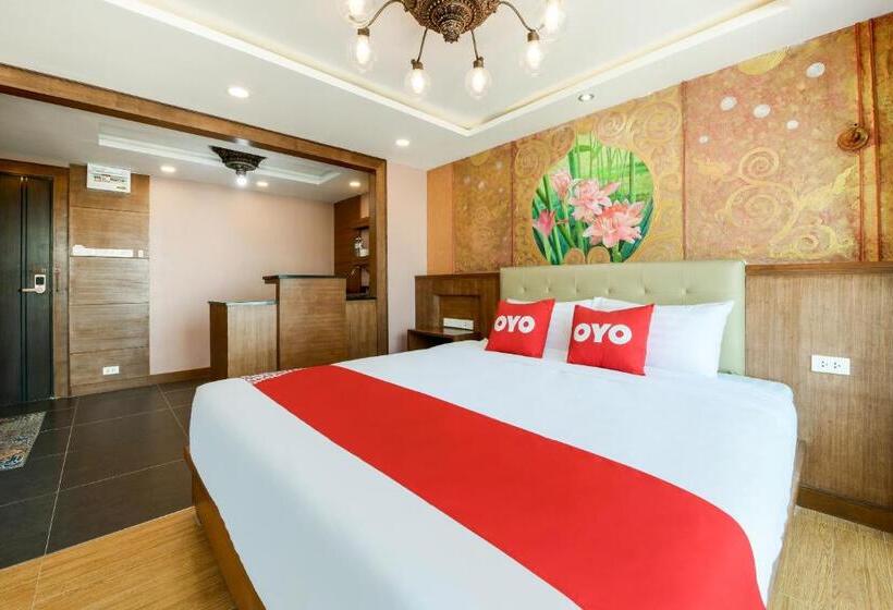 فندق Oyo 458 Nakorn Siam Boutique