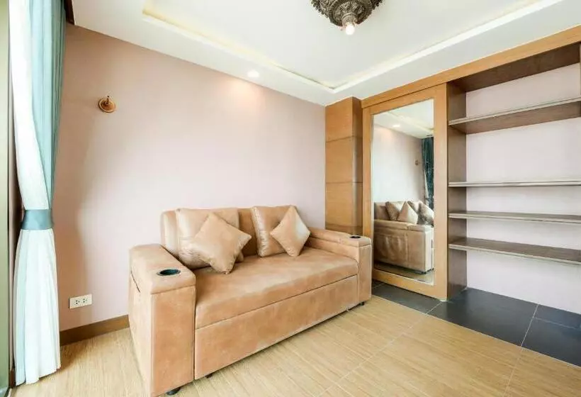 Hotelli Oyo 458 Nakorn Siam Boutique