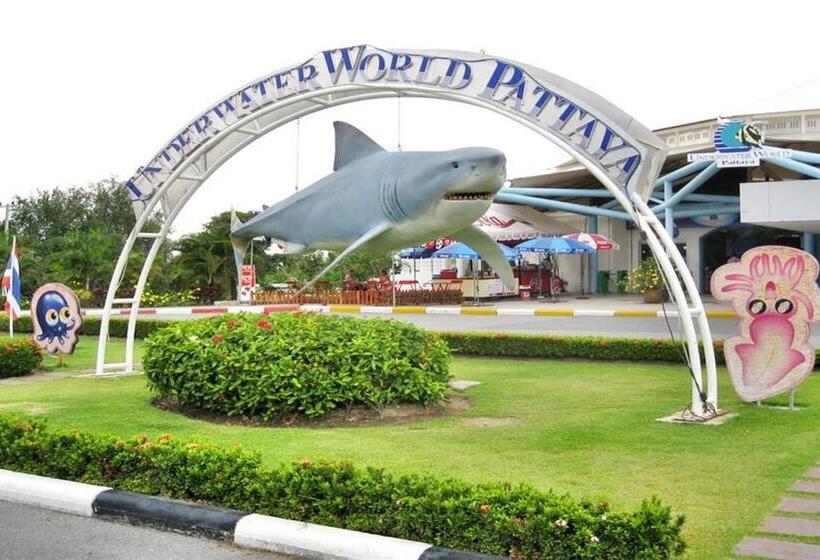 فندق Oyo 458 Nakorn Siam Boutique