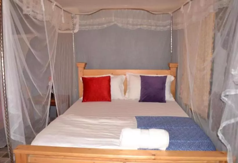تختخواب و صبحانه Mondi Lodge Kisoro