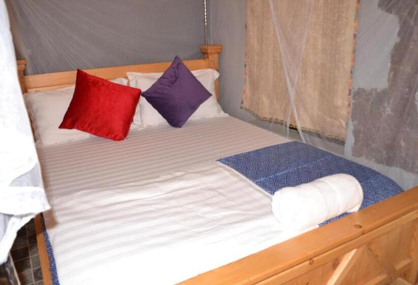 تختخواب و صبحانه Mondi Lodge Kisoro