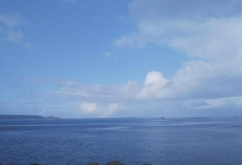 تختخواب و صبحانه Sunset Inn Churasun