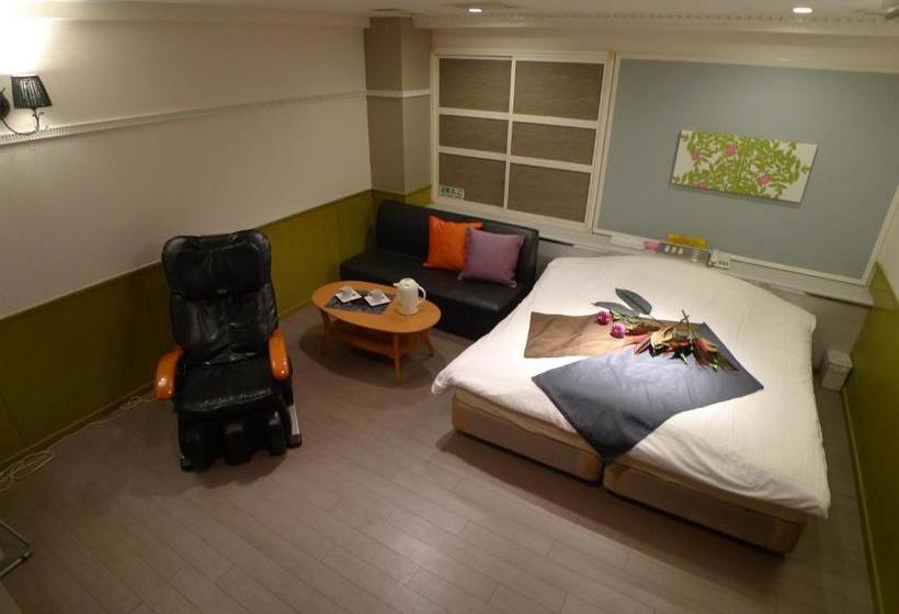 Отель Golf Hodogaya