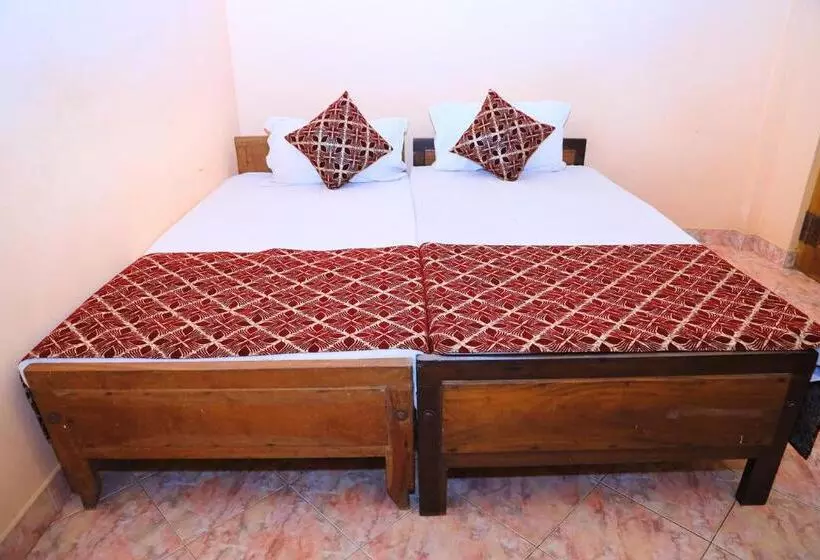 Majatalo Sunraay Beach Inn