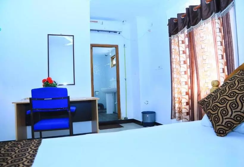 Majatalo Sunraay Beach Inn