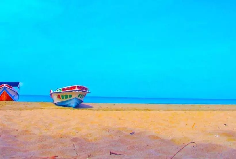 Majatalo Sunraay Beach Inn