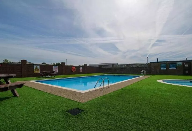 Resort Cockerham Sands