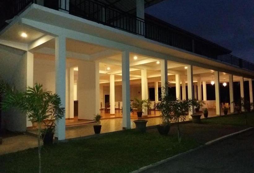 Курорт Aqua House Hotel Yala