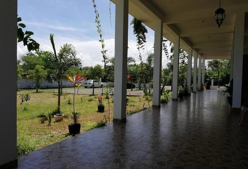 Курорт Aqua House Hotel Yala