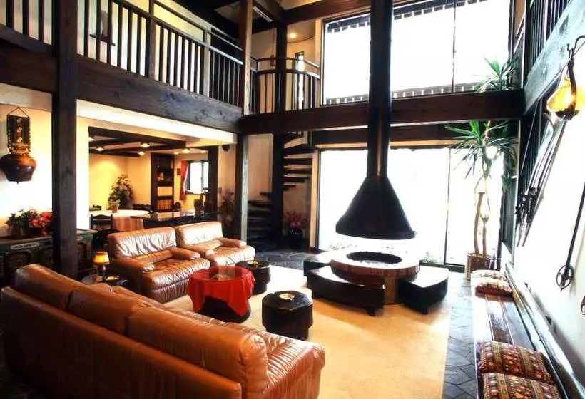 Fujio Pension Madarao Apartment Hotel & Restaurant