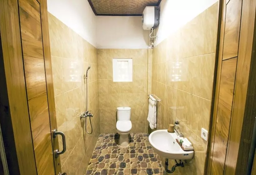 هتل Riin Villa Lovina