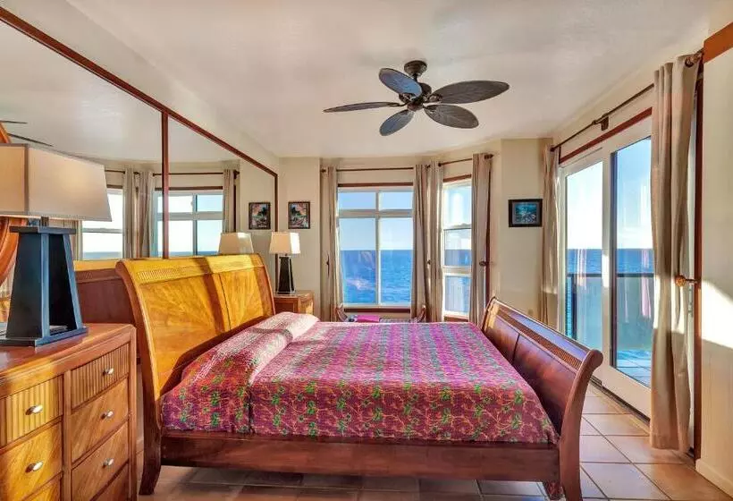 Otel Castle At Makahūena At Po Ipū