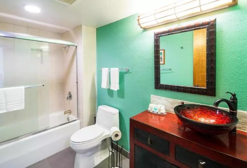 Otel Castle At Makahūena At Po Ipū