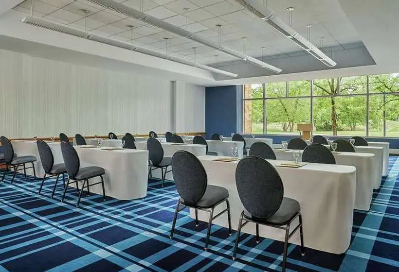 ホテル Graduate By Hilton Cincinnati