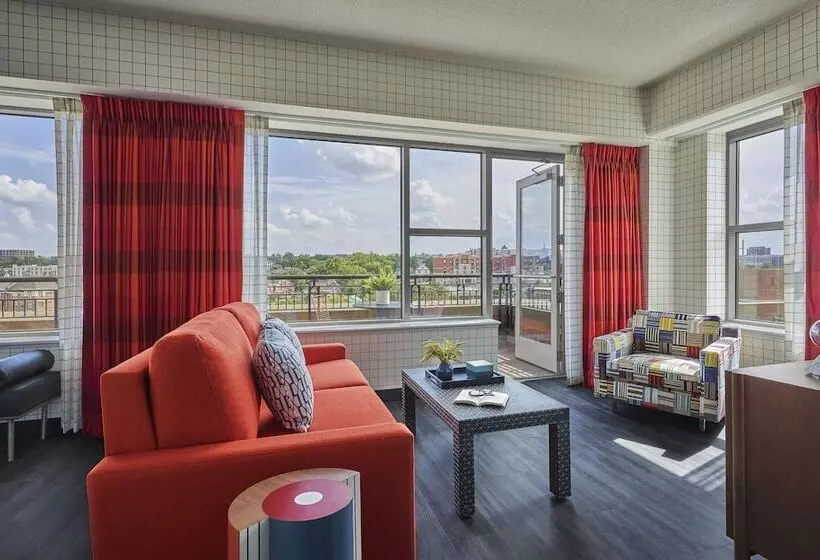 Отель Graduate By Hilton Cincinnati