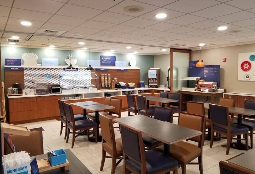 ホテル Holiday Inn Express Philadelphia Ne Langhorne, An Ihg