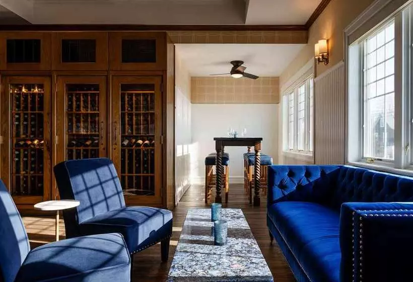 ホテル Madison Beach