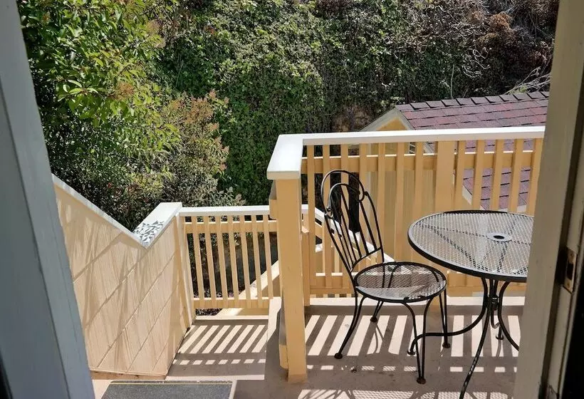 酒店 Malibu Country Inn