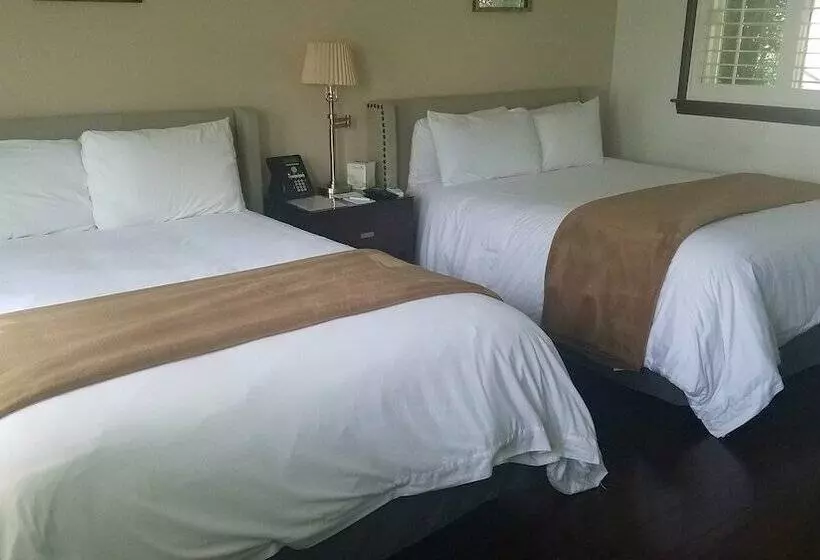 酒店 Malibu Country Inn