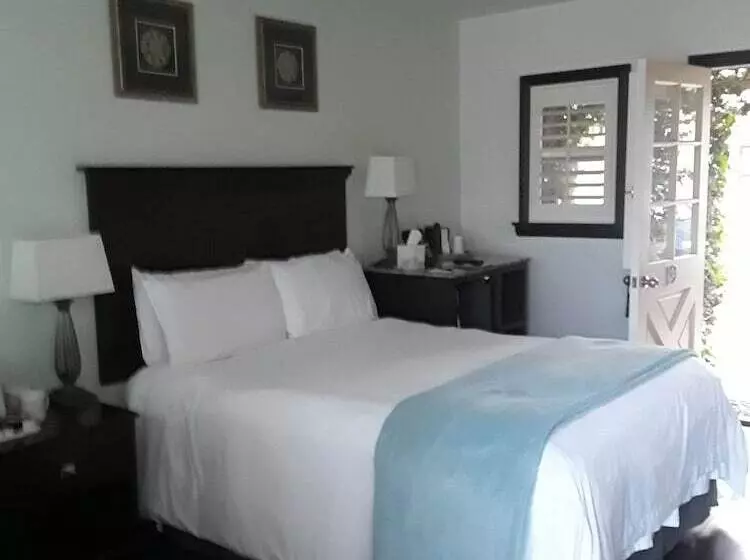 酒店 Malibu Country Inn