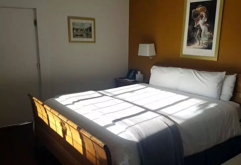 酒店 Malibu Country Inn