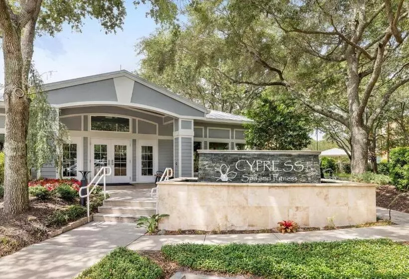 هتل Marriott's Cypress Harbour Villas