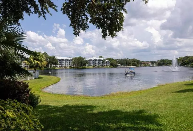 هتل Marriott's Cypress Harbour Villas