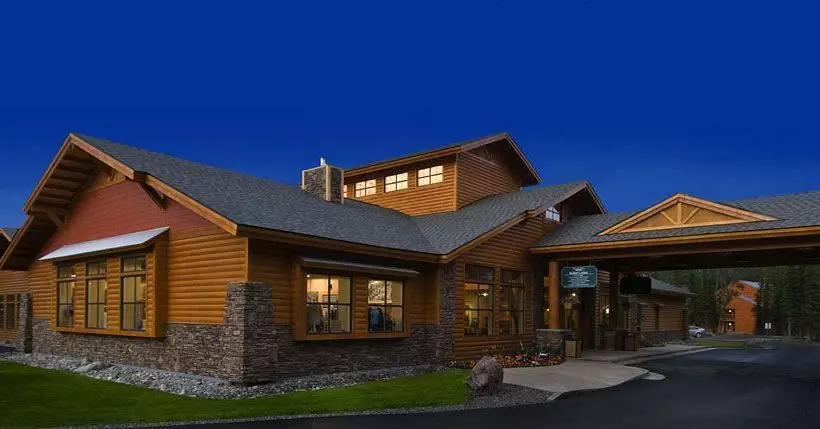 בית מלון כפרי Denali Park Village
