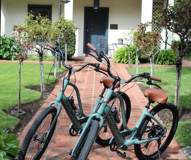 هتل Merritt House