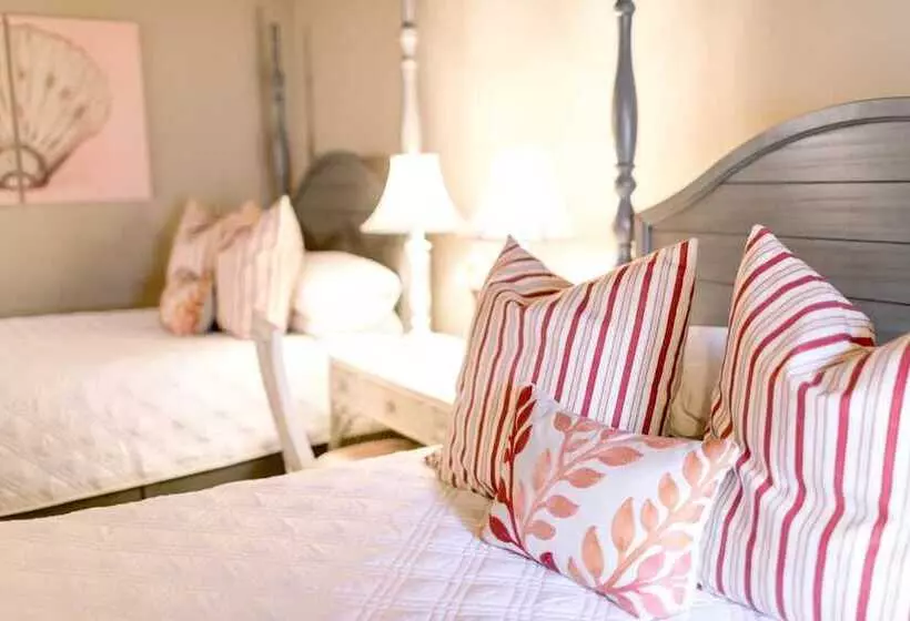 Отель Merritt House