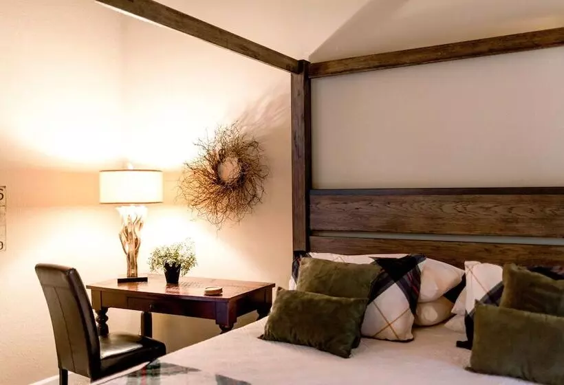 Отель Merritt House