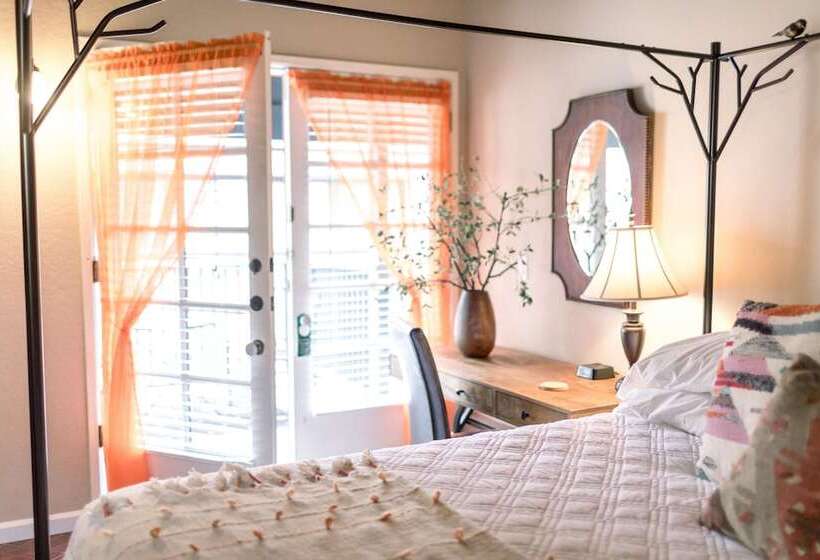 هتل Merritt House