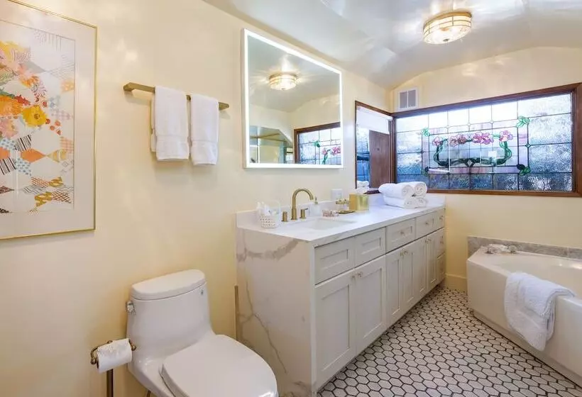 ホテル Mill Rose Inn