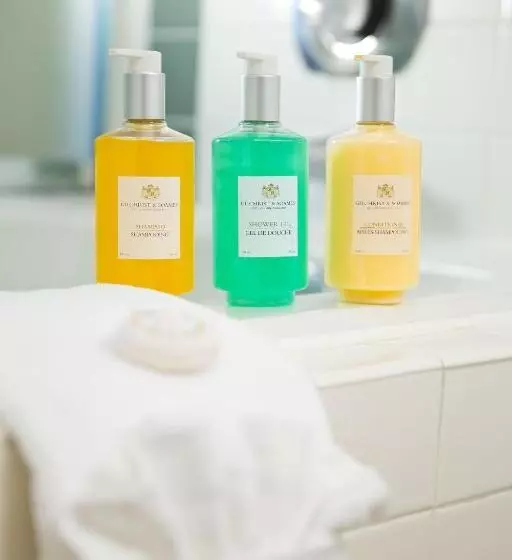 ホテル The Marina Inn