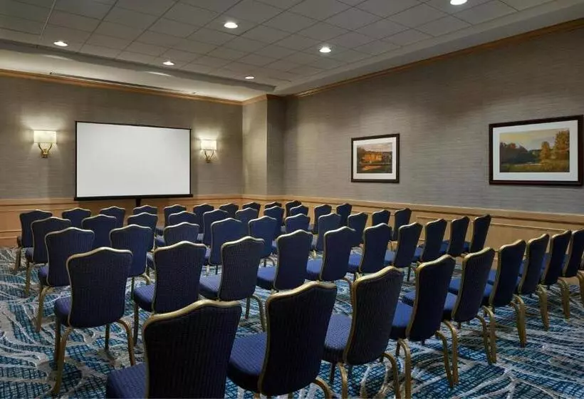 Отель Westfields Marriott Washington Dulles