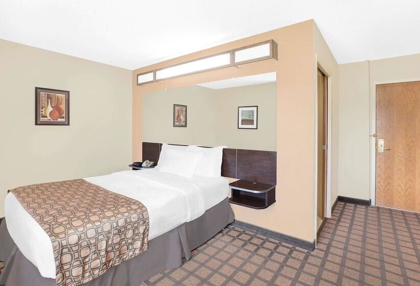 Microtel Inn & Suites By Wyndham Franklin