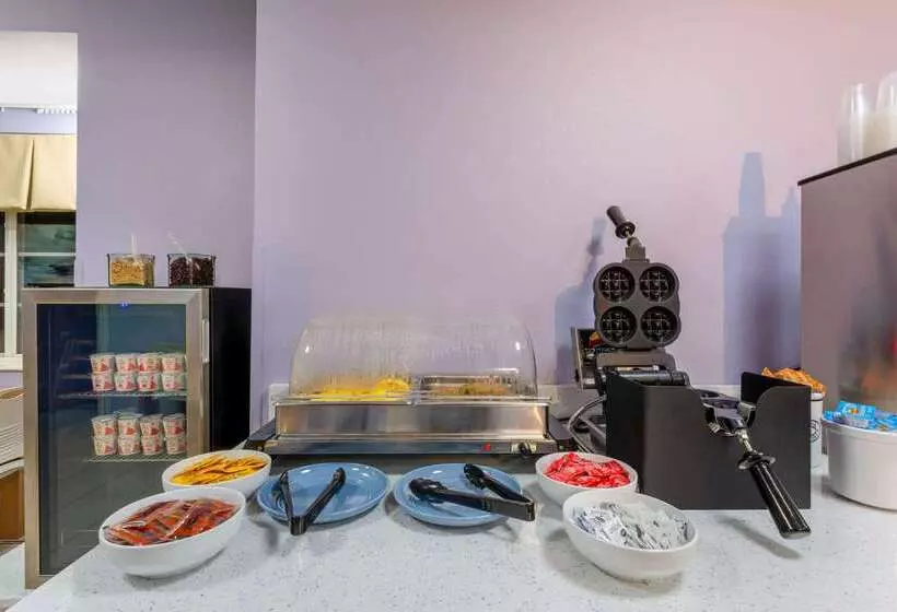 Microtel Inn & Suites By Wyndham Southern Pines Pinehurst