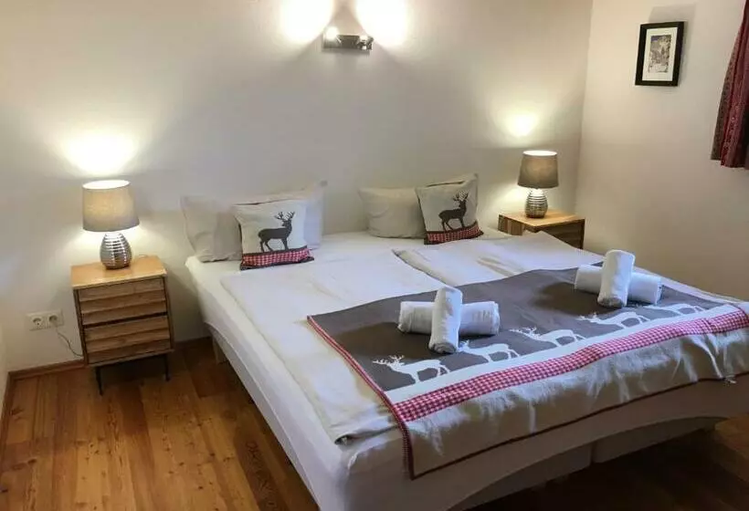 Chalet Mora Lodge By Alpine Host Helpers