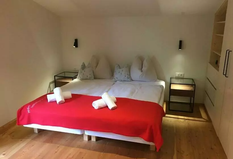 Chalet Mora Lodge By Alpine Host Helpers