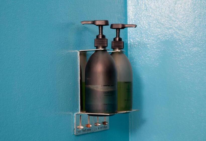 تختخواب و صبحانه Nos Kasa